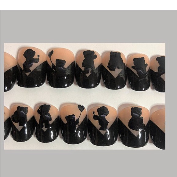 Black tips on Nude with Cute bears - Press on nail set- Size 0-8, Short Round - Picture 6 of 7